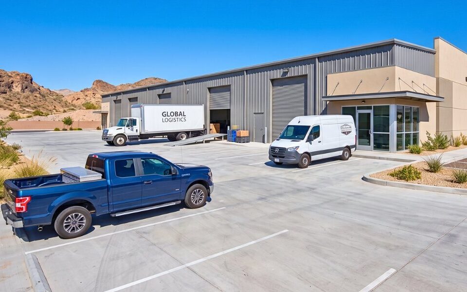 Small Bay Industrial Space in Lake Havasu City Is Scarce ? Lake Havasu small bay industrial